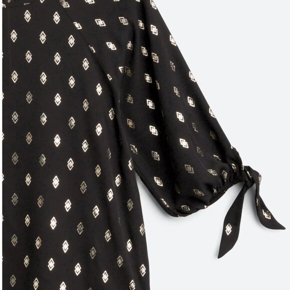 Stitch Fix Papermoon Black Silver Metallic Top Small - Picture 3 of 7